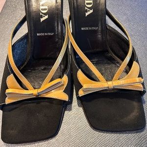 Prada Vintage yellow bow shoe size 38.5